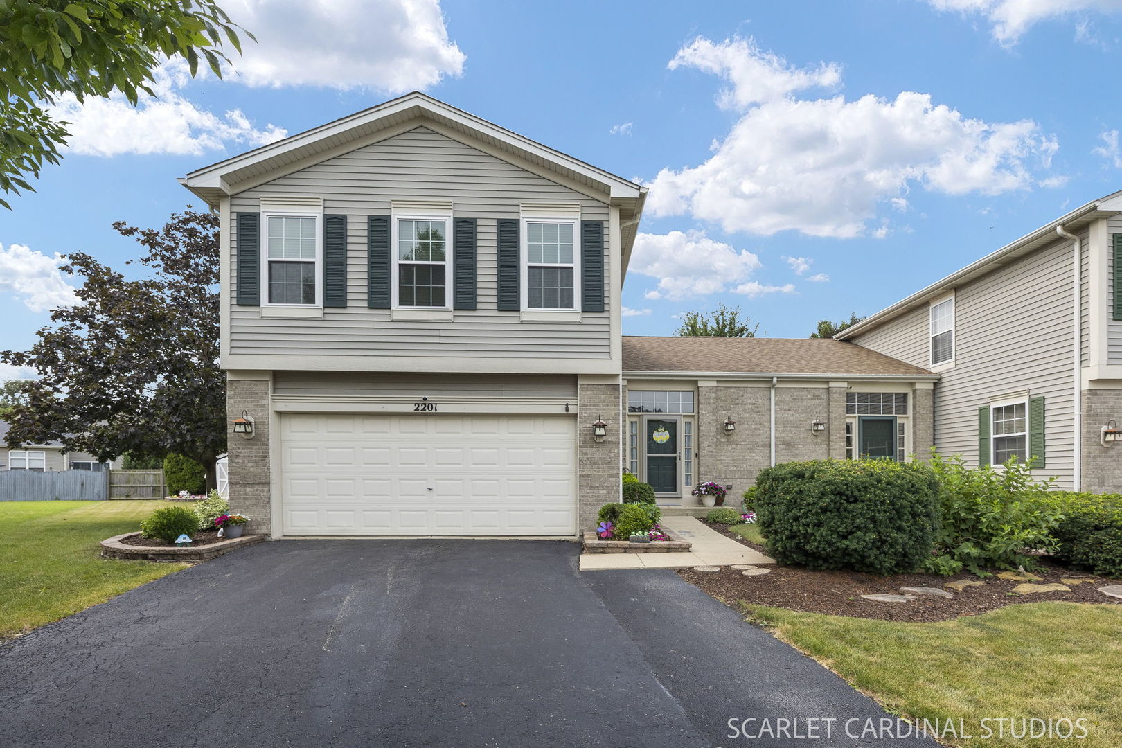 2201 Hollister Court