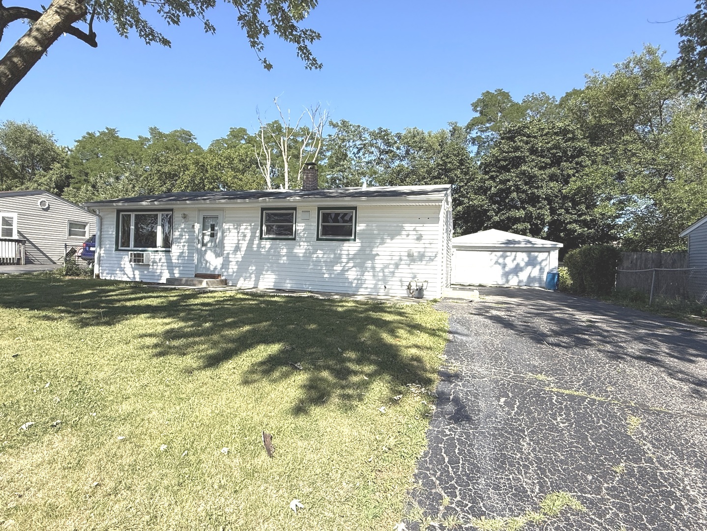 15 Alameda Drive
