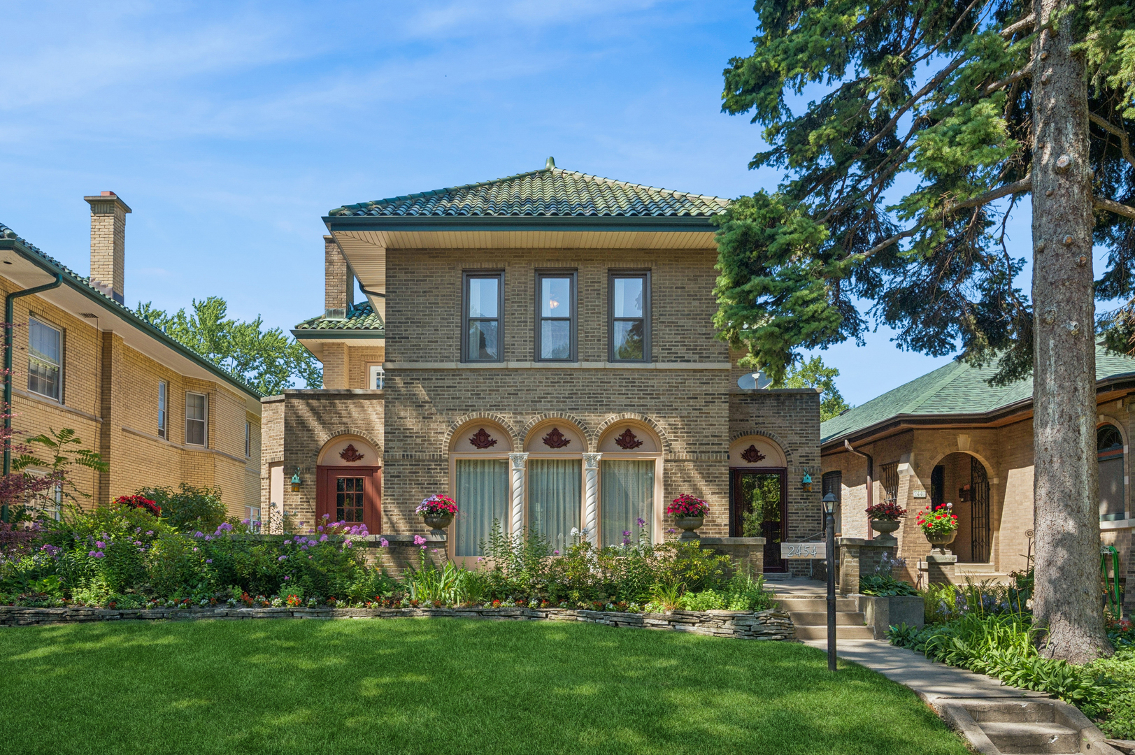 2454 Morse Avenue