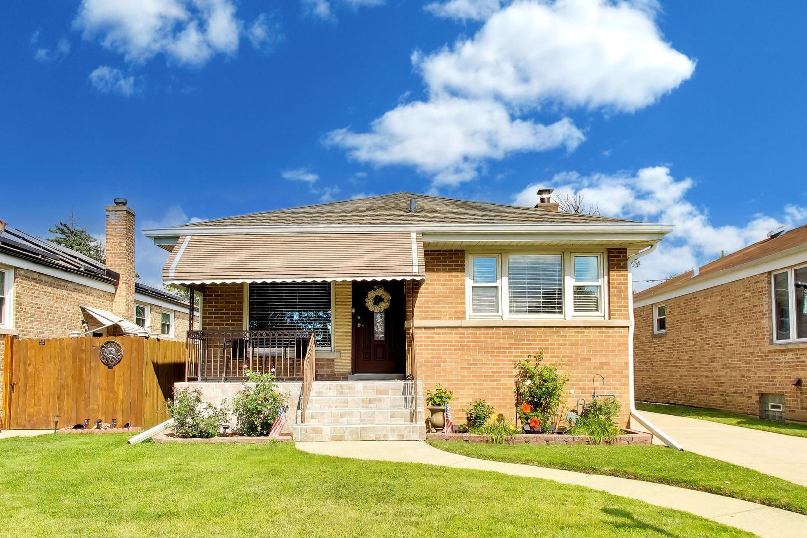 3225 Sunset Lane