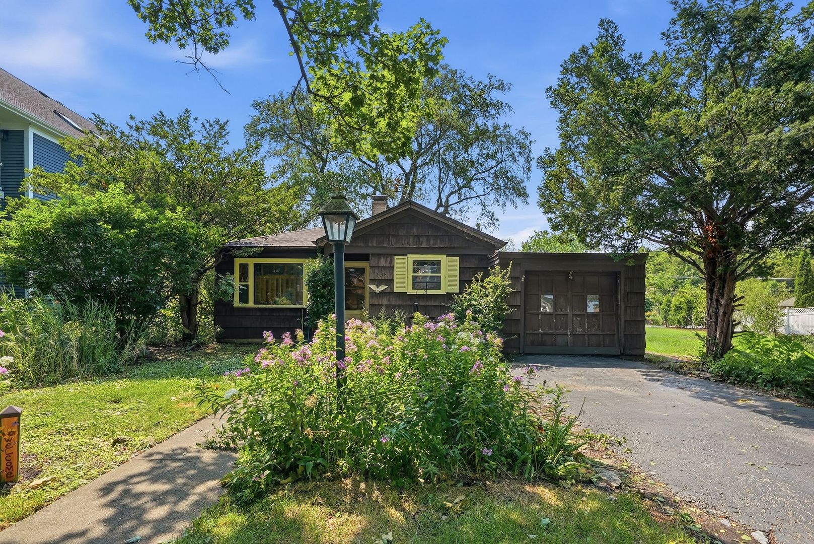 416 Fairview Avenue