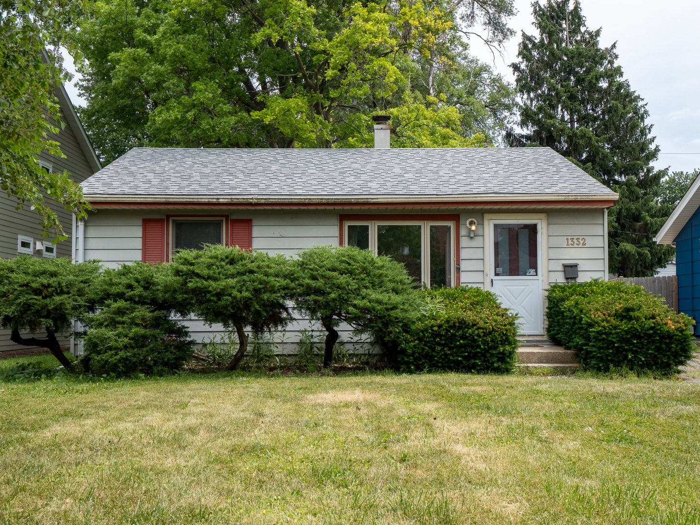 1332 Main Street