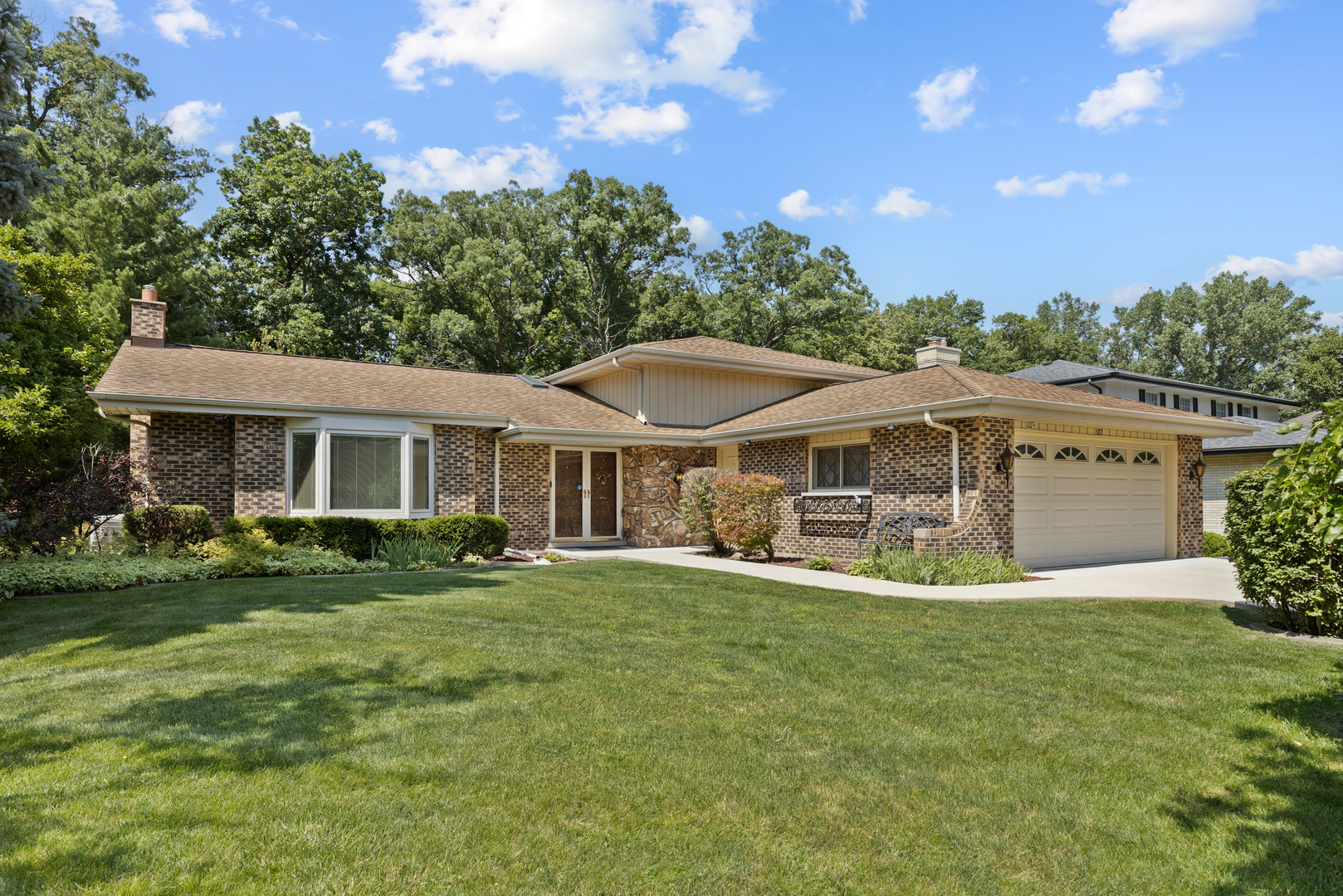 387 Woodlane Court