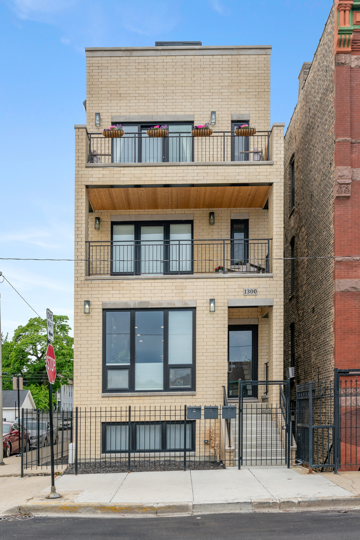 1300 Cleaver Street