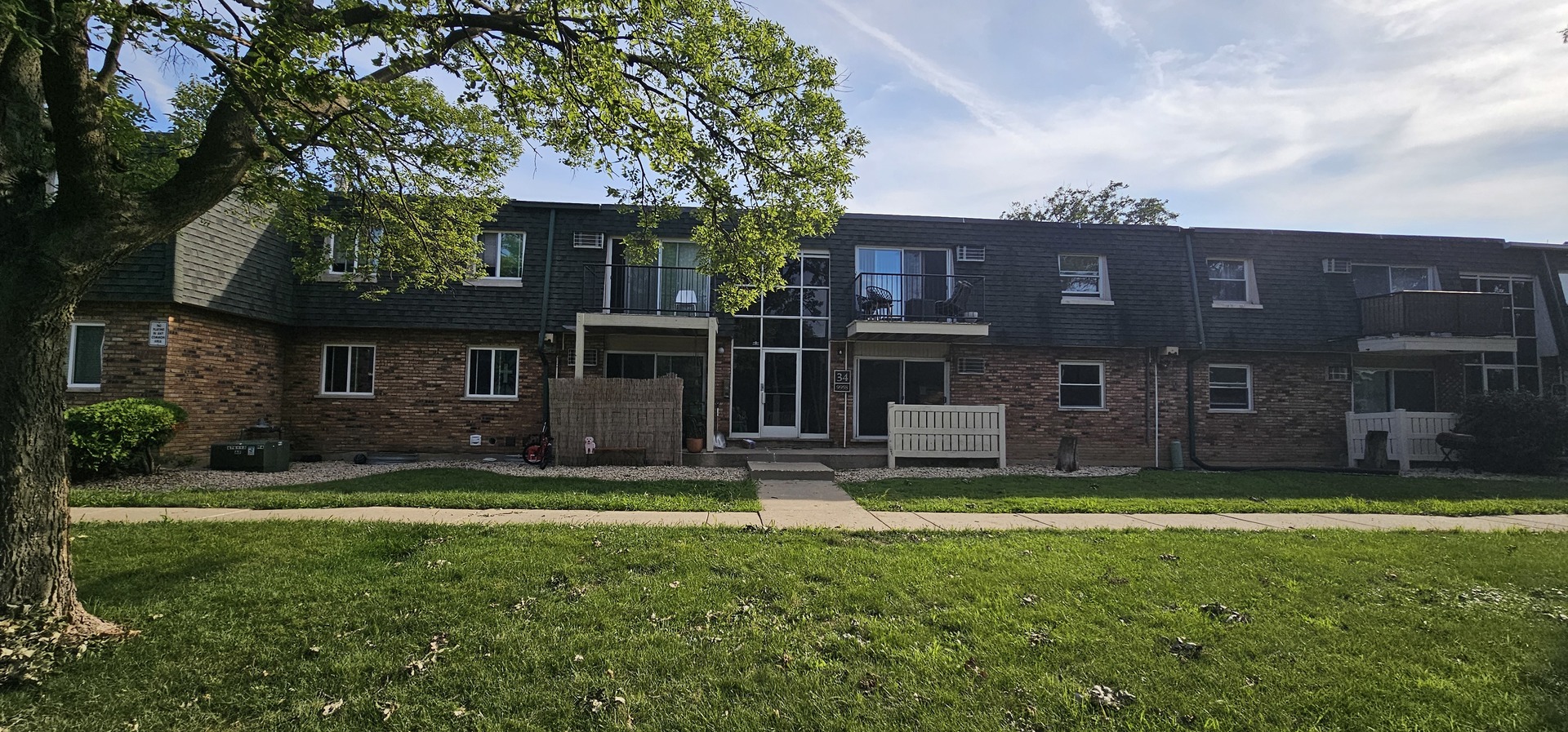 9958 84TH Terrace