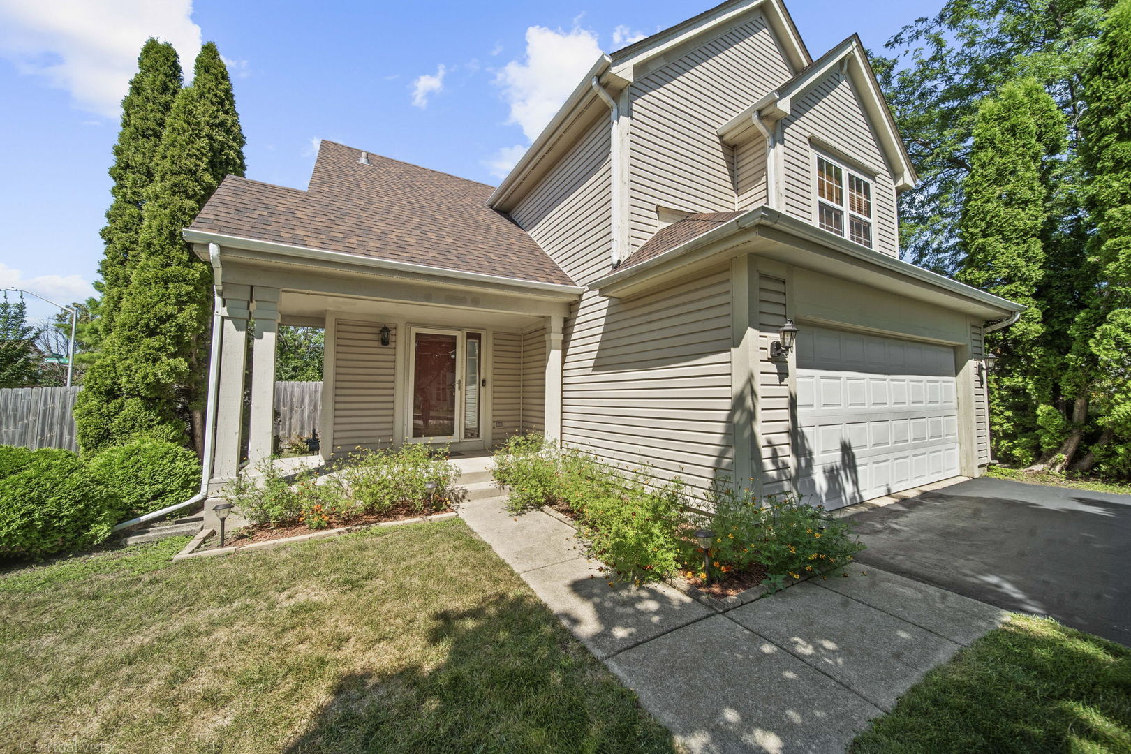 990 Pennwood Lane