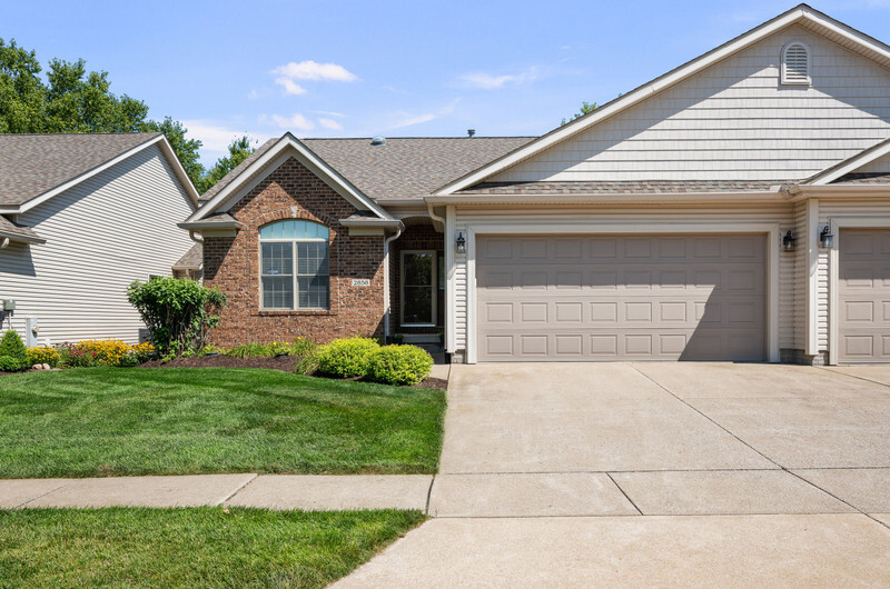 2858 Villa Court
