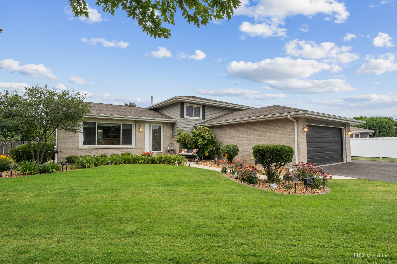 16352 Rowley Lane