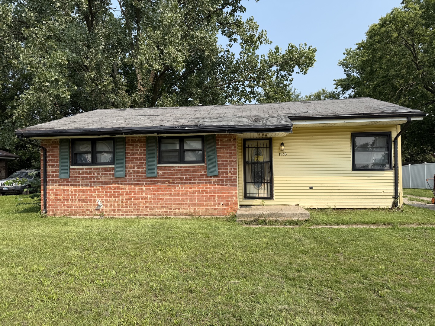 1136 Chicago Place