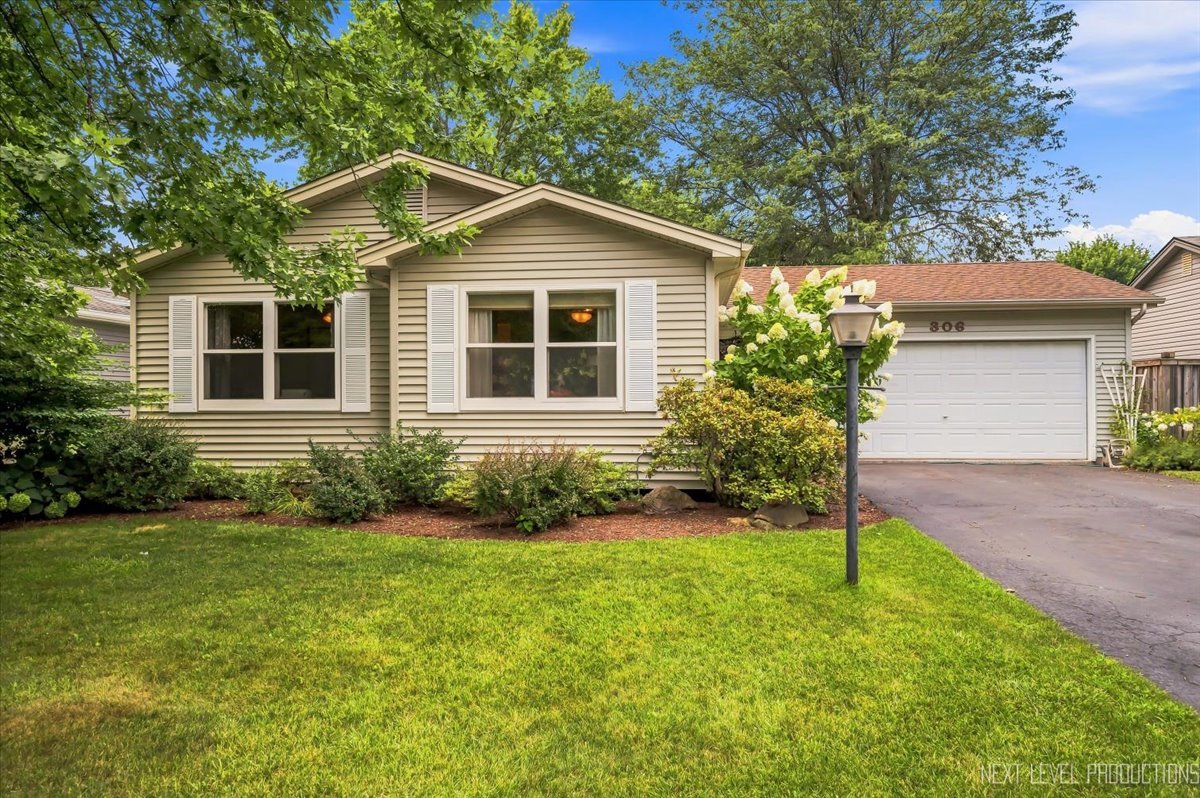 306 Pin Oak Drive
