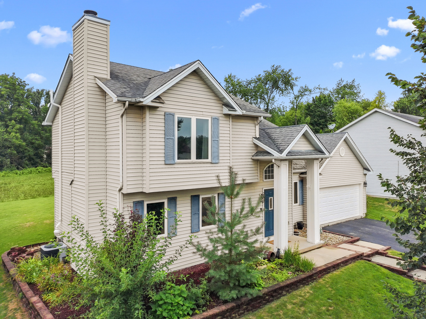 212 Galvin Parkway