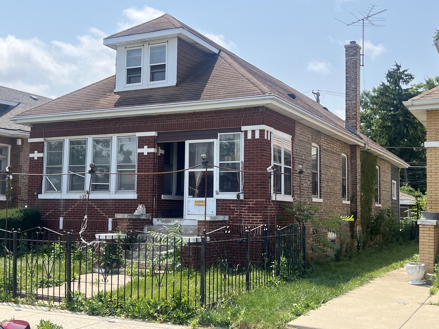 9322 ADA Street