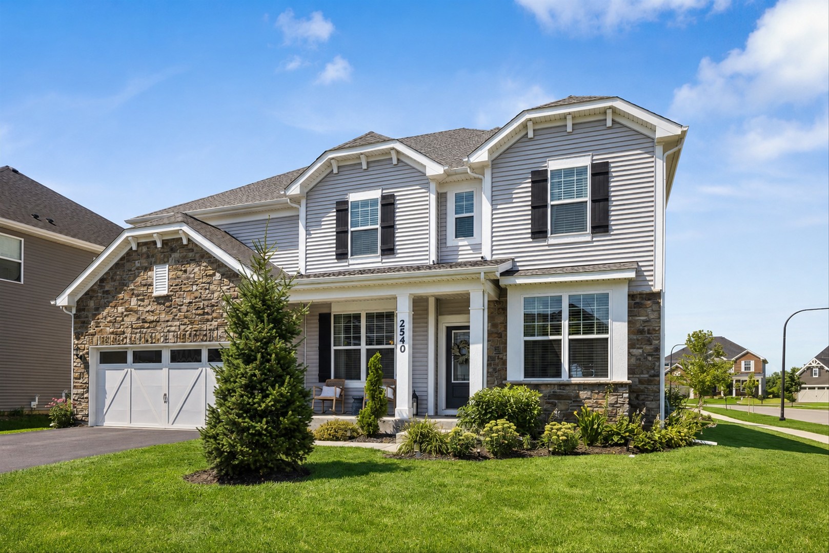 2540 Weatherbee Lane