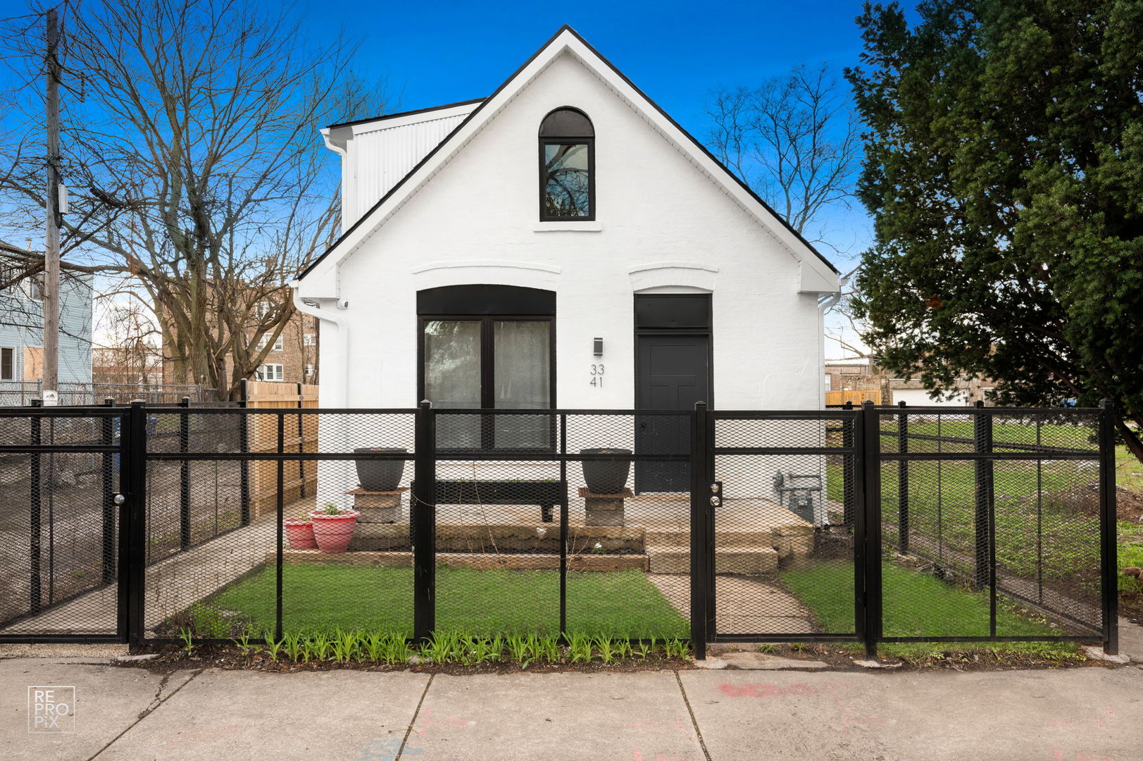 3341 Iowa Street