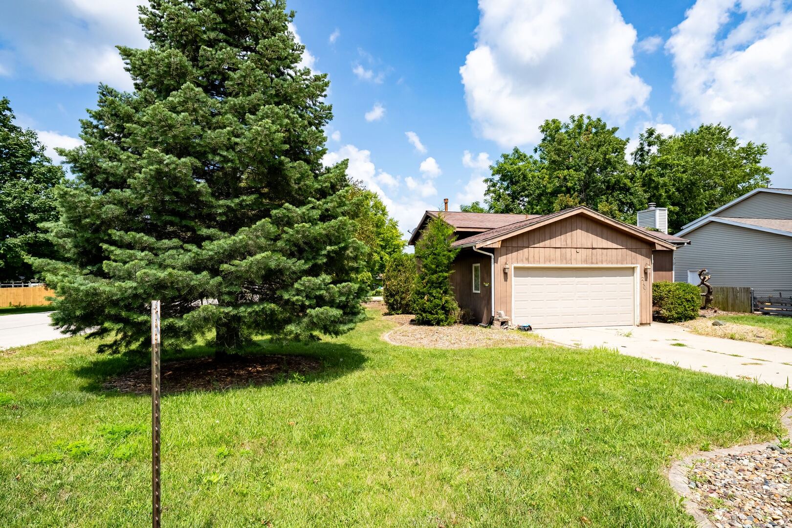 2107 Woodhavens Drive