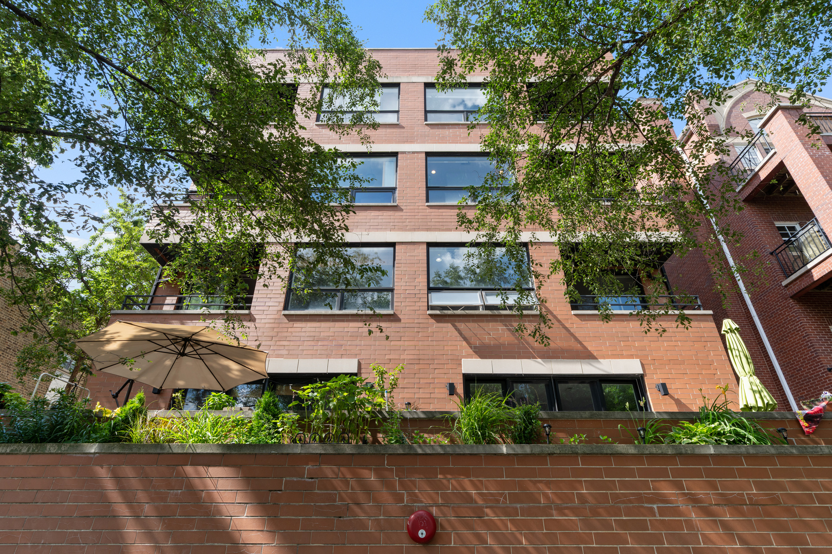 934 Cuyler Avenue