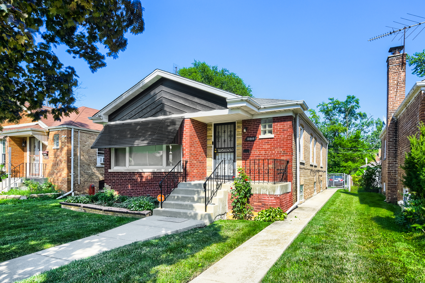 13909 School Street