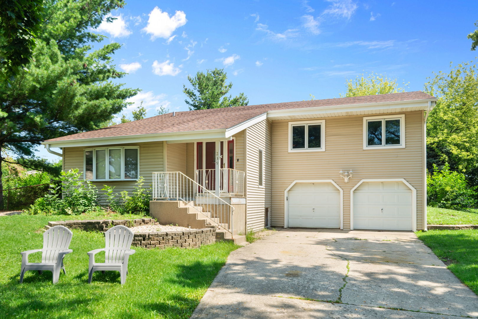 239 Oxford Court