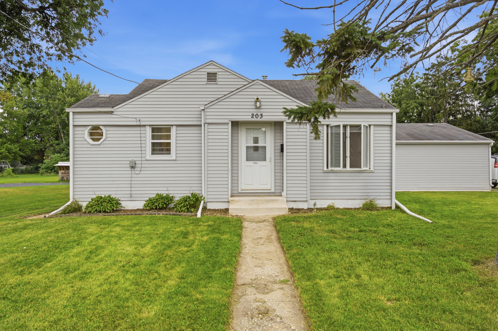 203 Pearl Avenue
