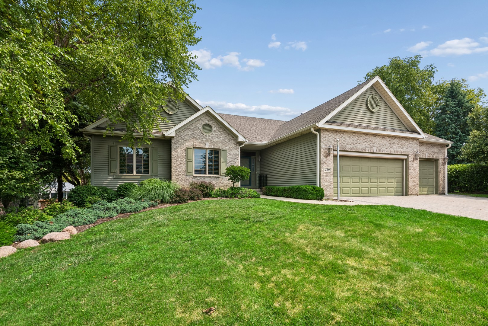 789 Woodland Drive