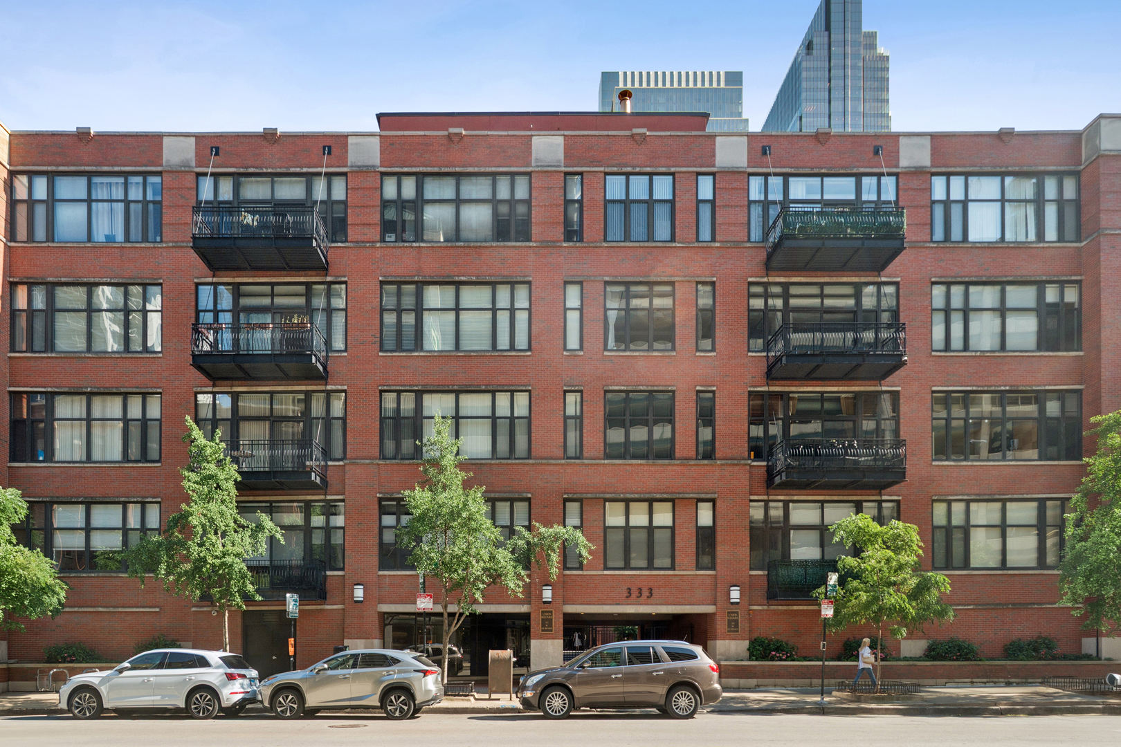 333 HUBBARD Street
