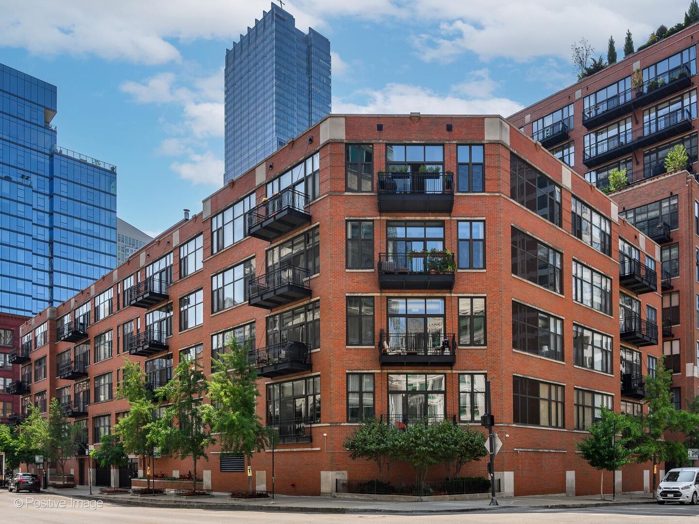 333 HUBBARD Street
