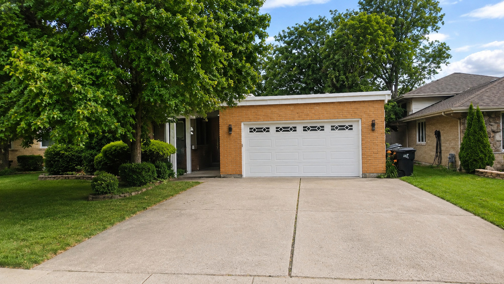 943 164th Court