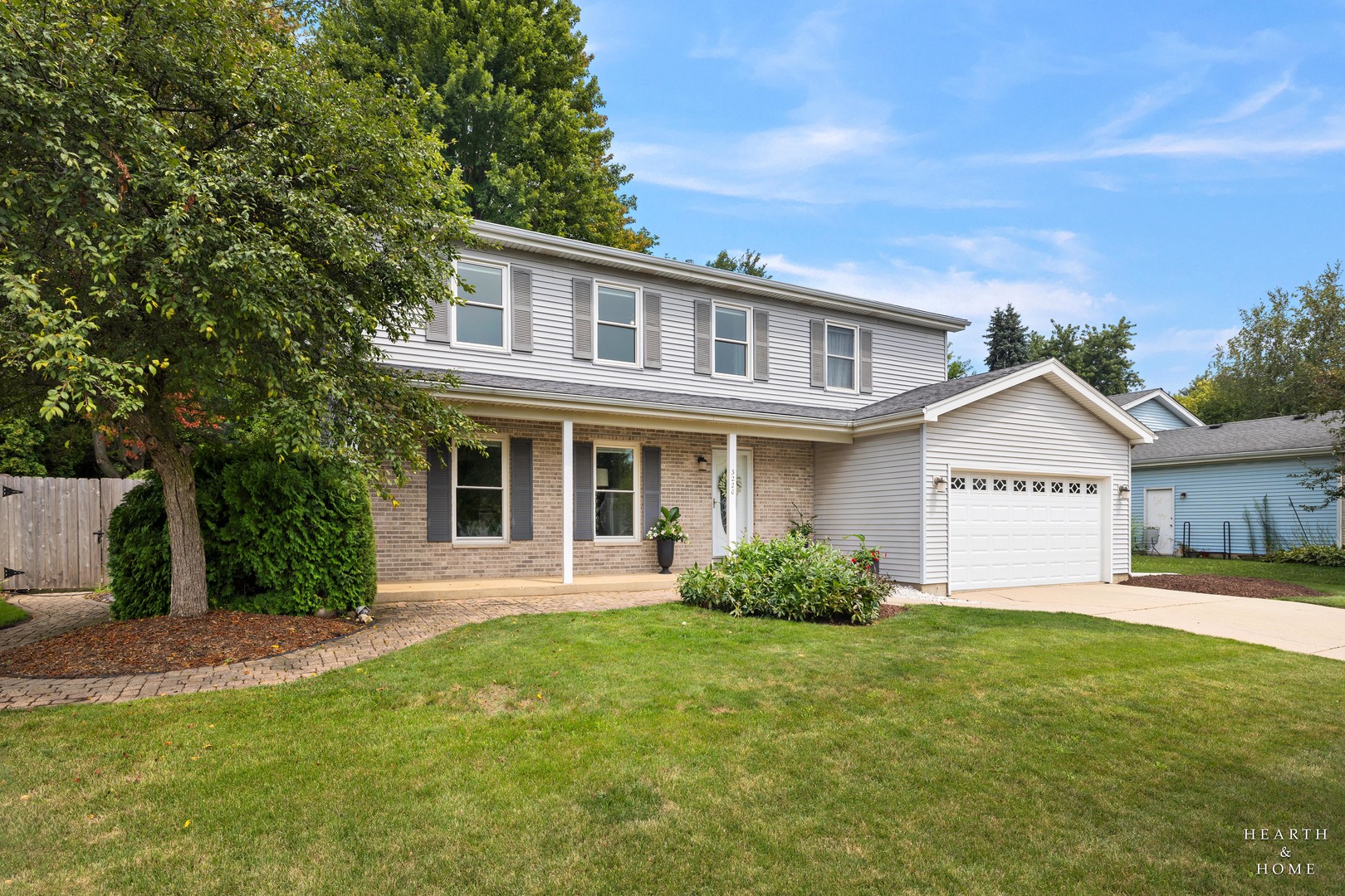 3220 Lorient Drive