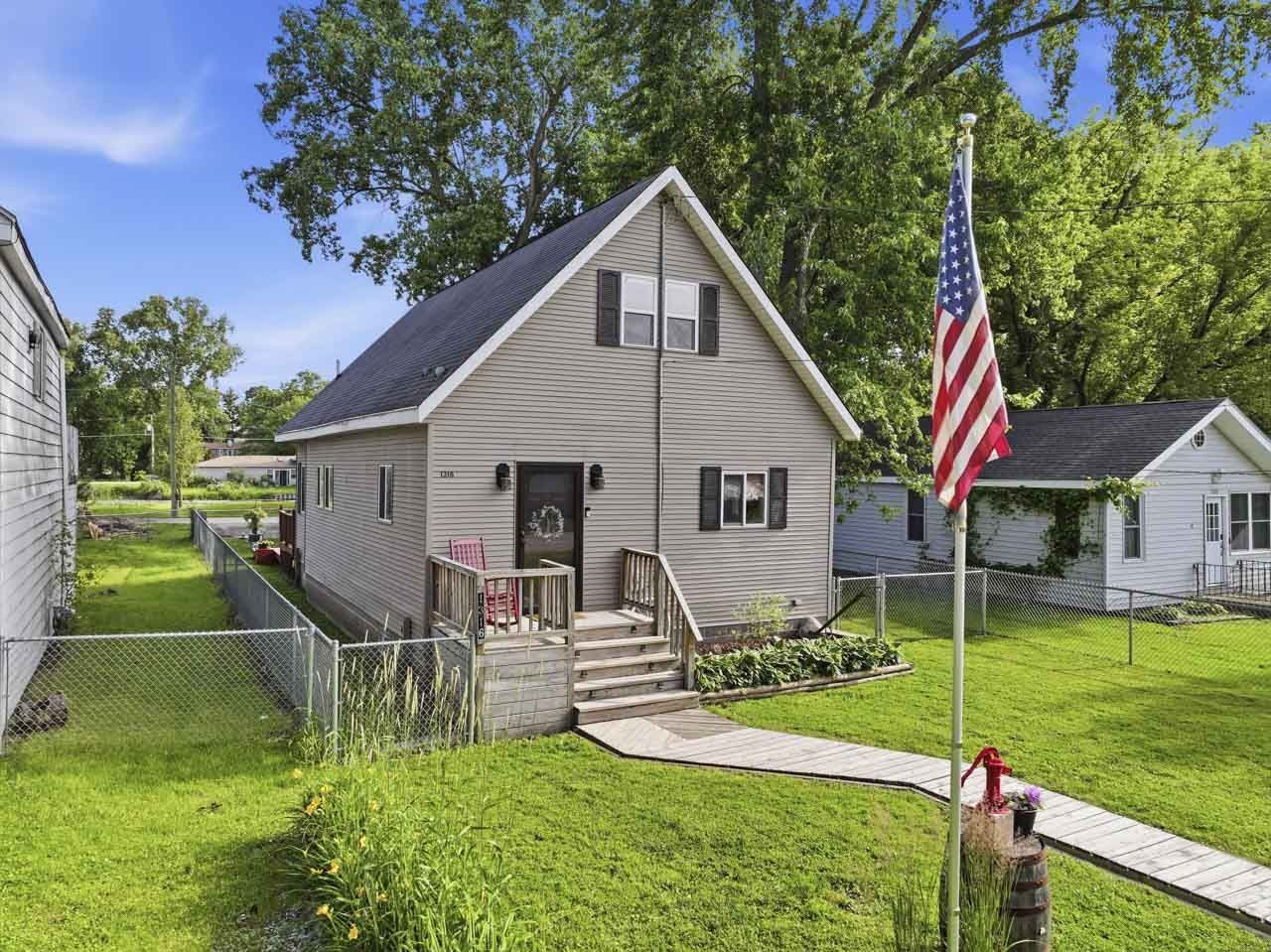 1316 Nippersink Drive