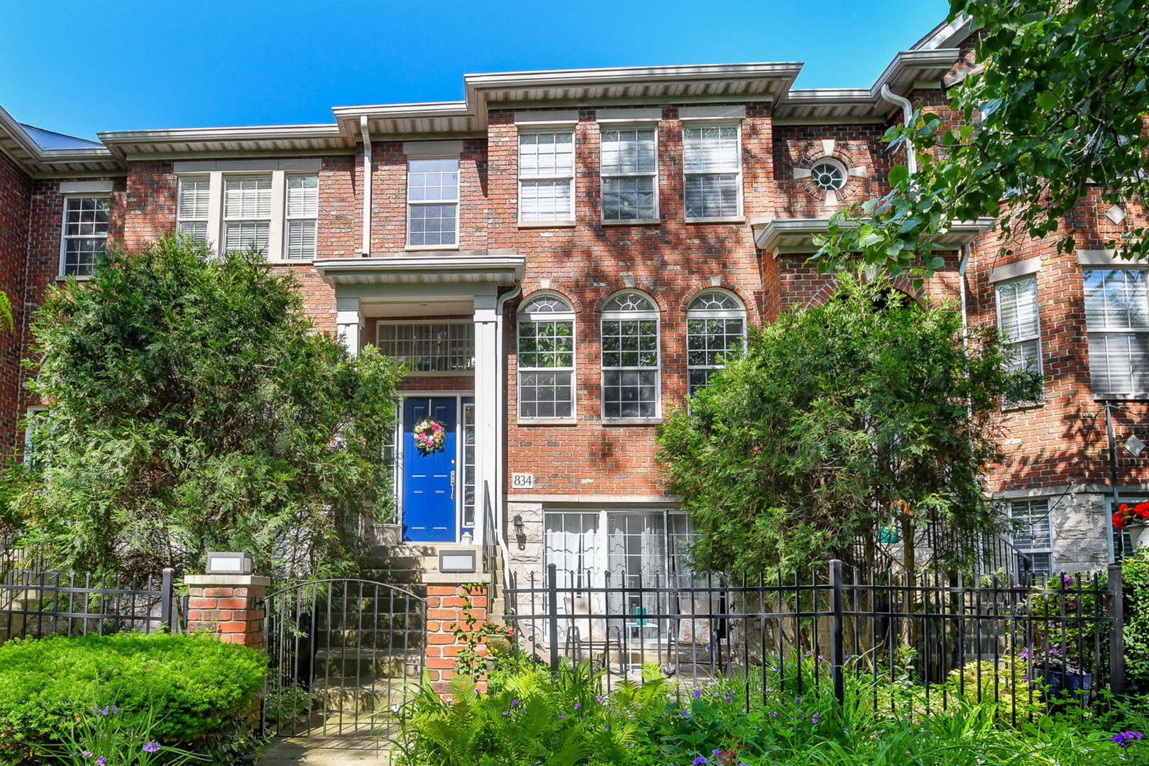 834 Shandrew Drive