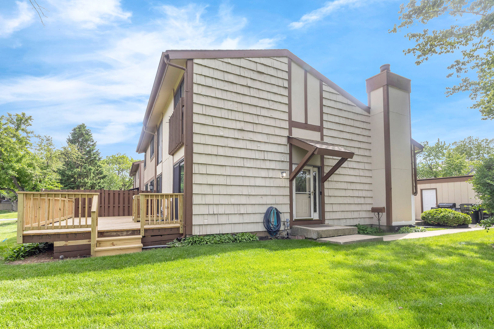 563 Woodfield Trail