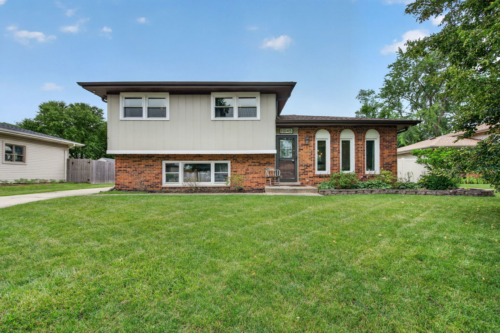 11045 Daniel Trail
