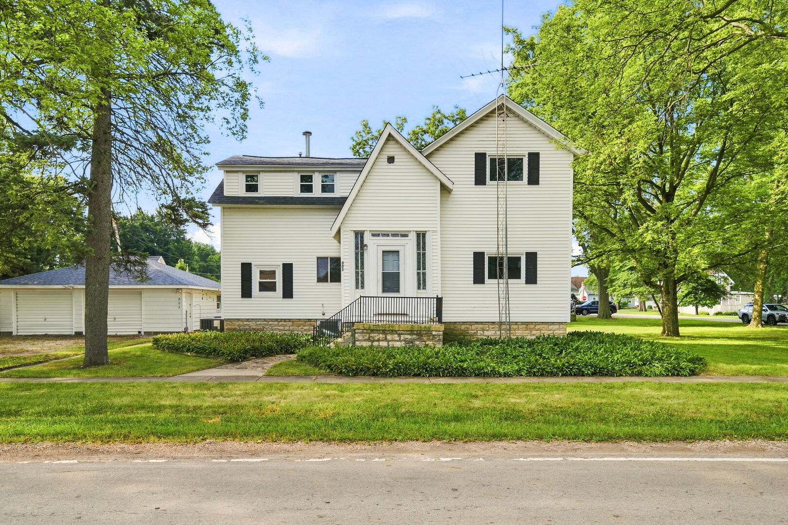 803 North Street