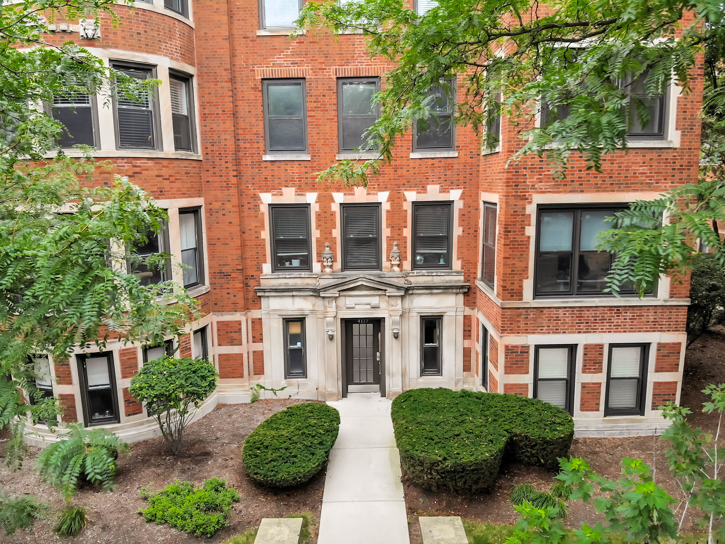 4117 Sheridan Road