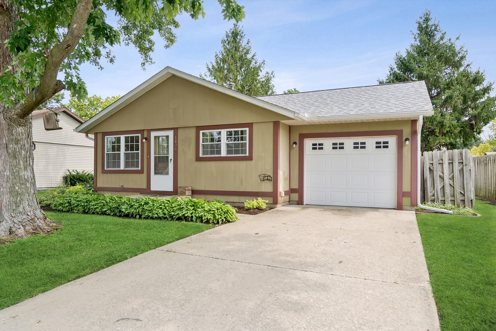 1406 Navajo Drive