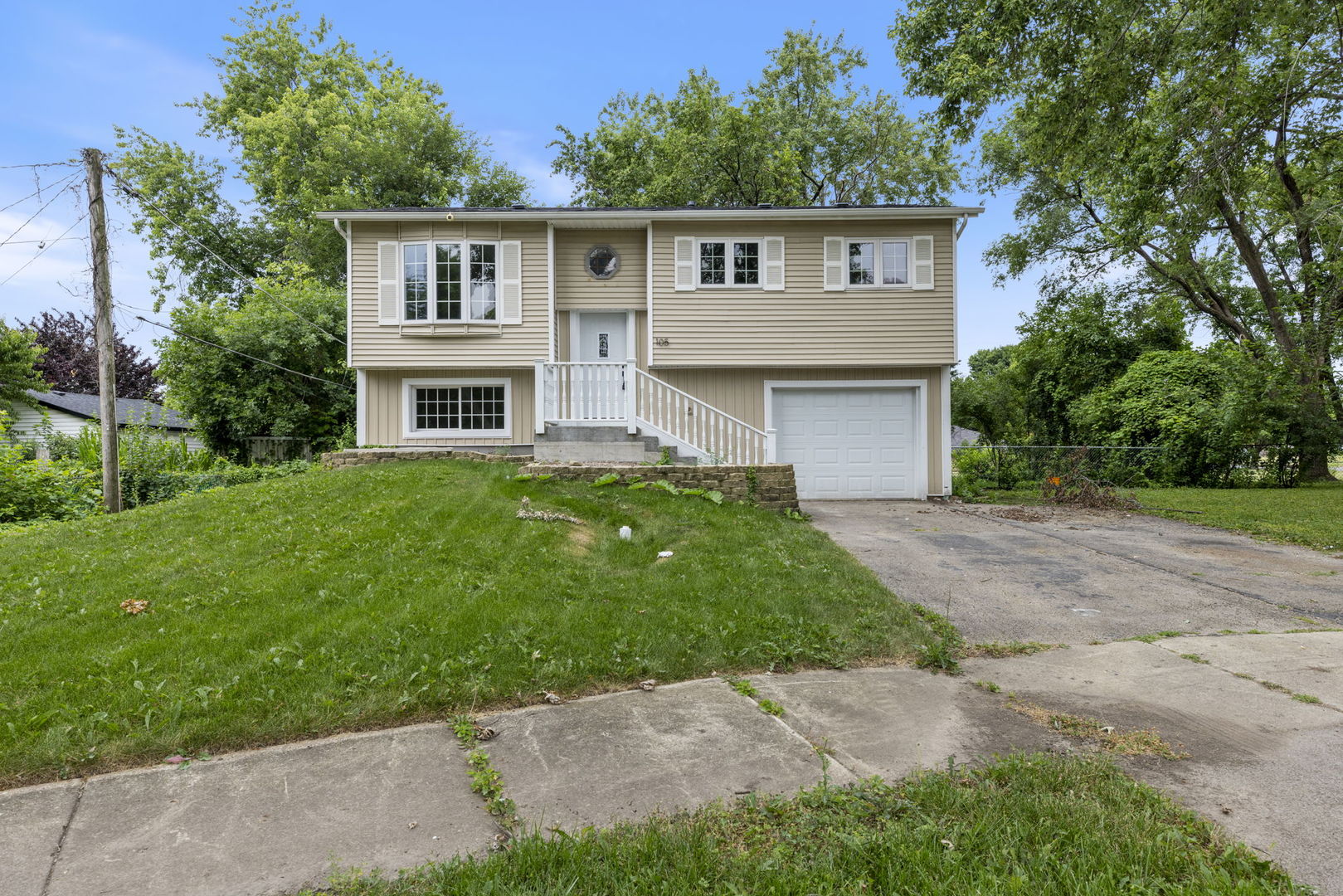 105 Cedarwood Court