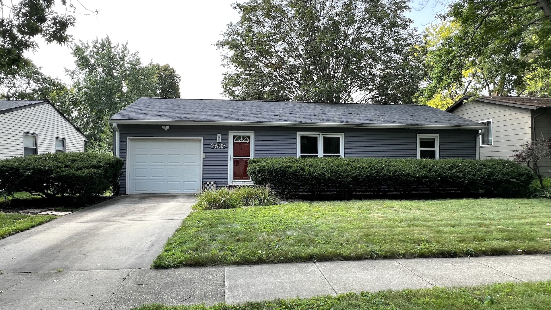 2603 Trafalgar Square