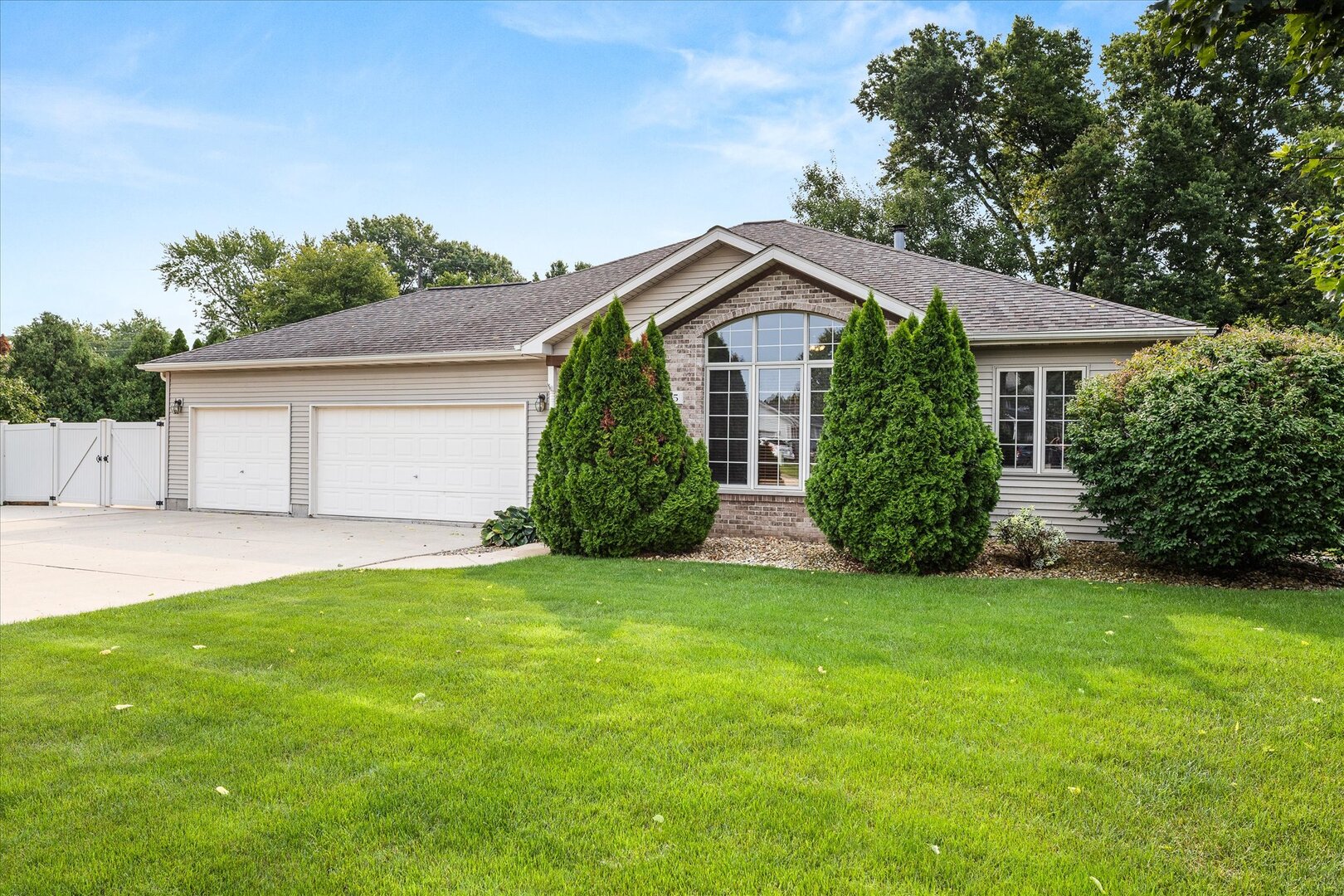 635 Magnolia Lane