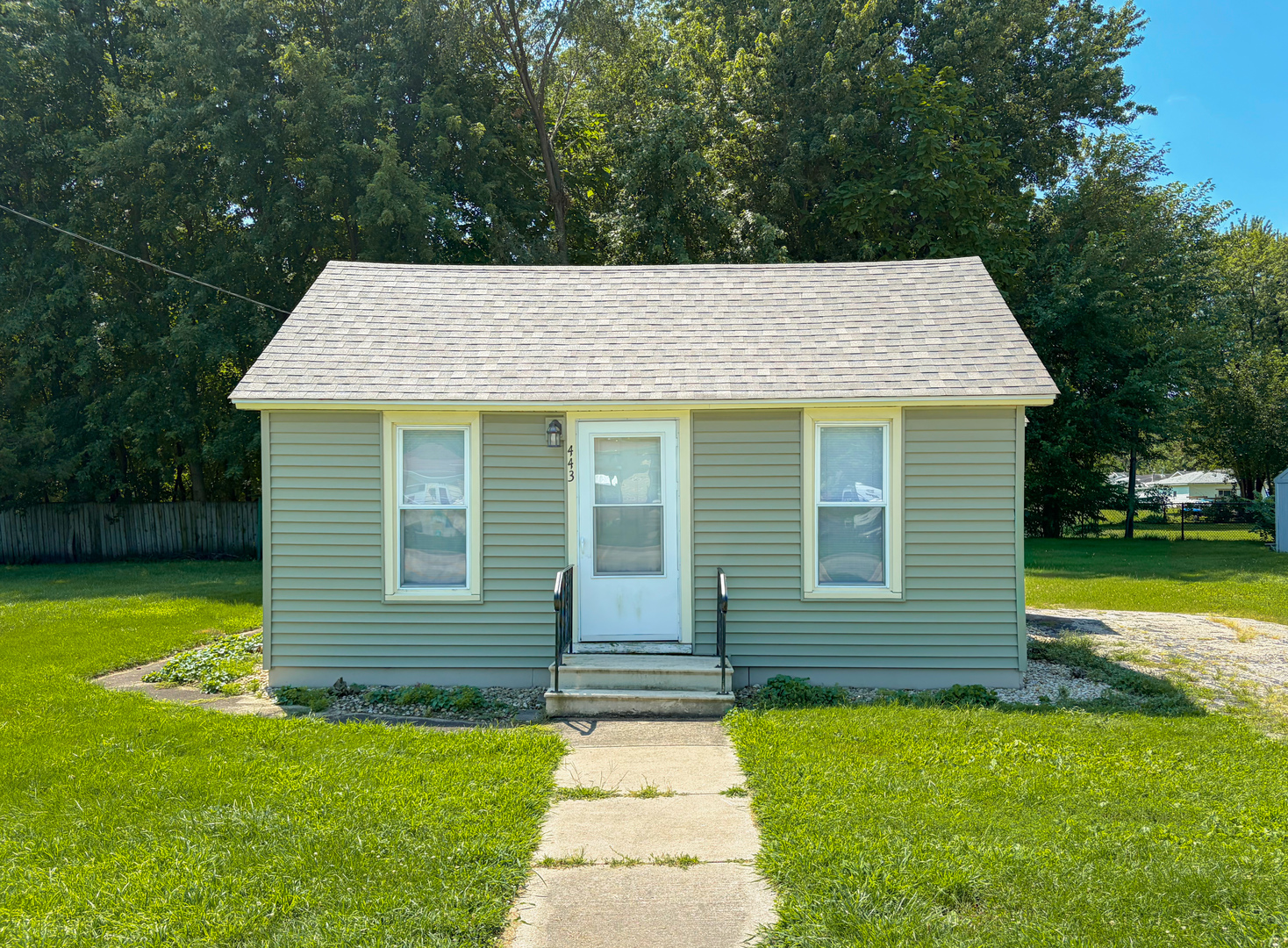 443 Main Street