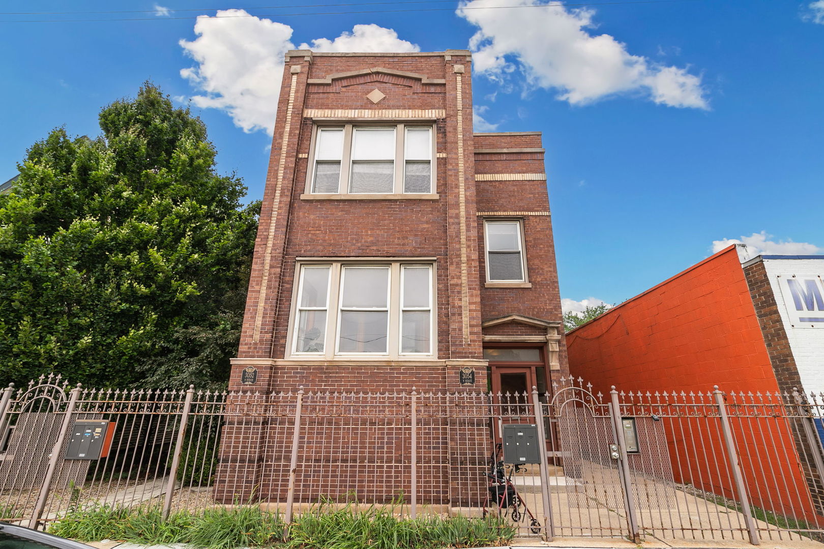 3052 Kedzie Avenue