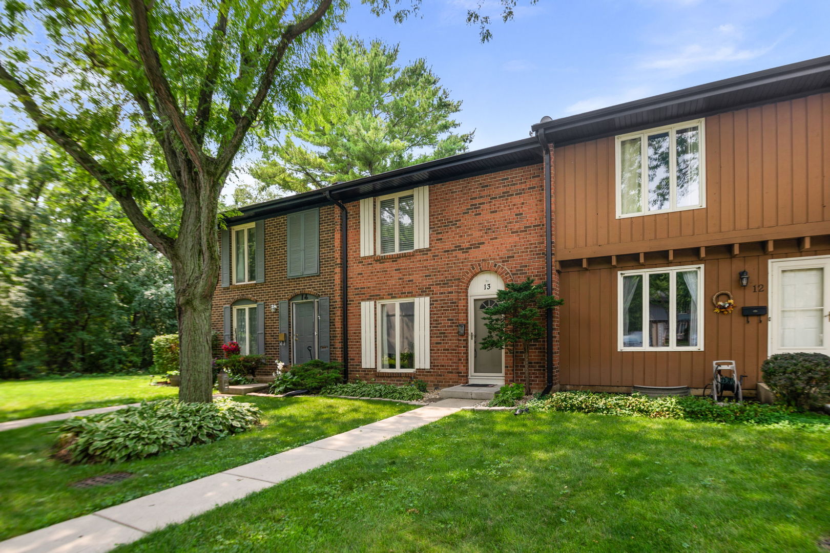 13 Dumbarton Oaks Place