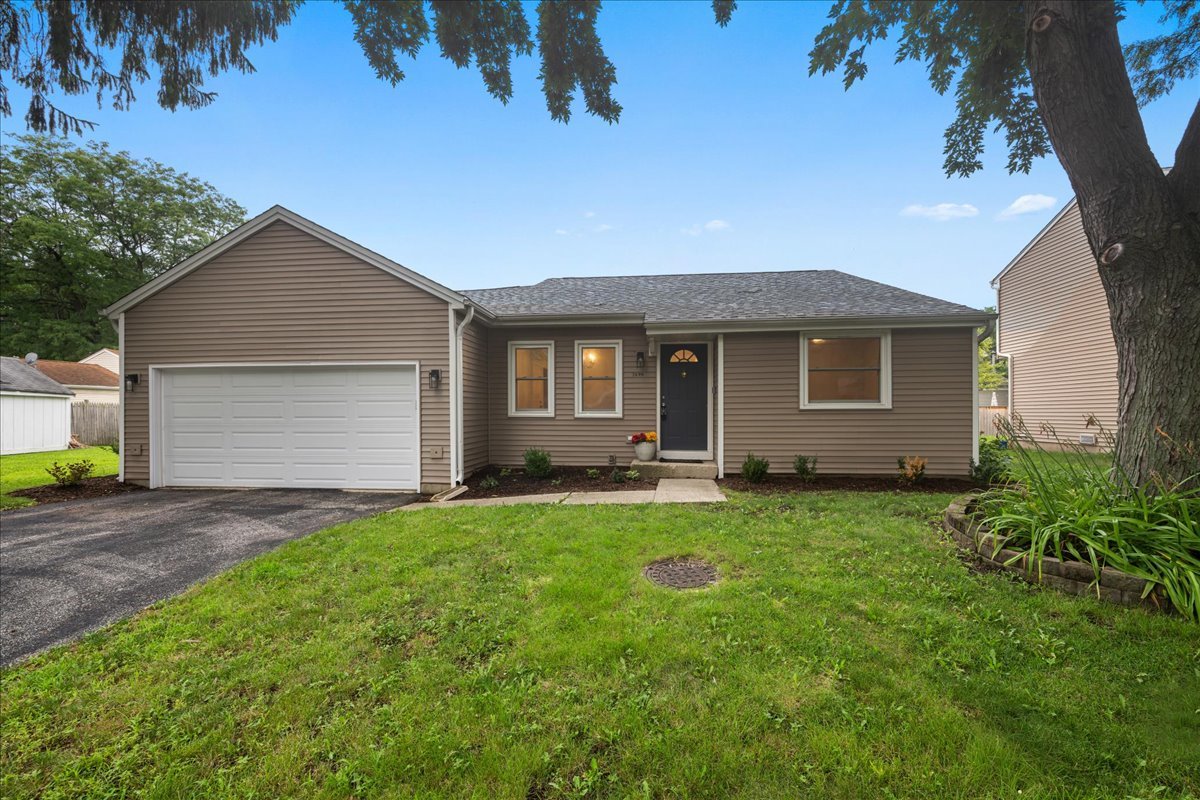 2690 CROSSCREEK Court