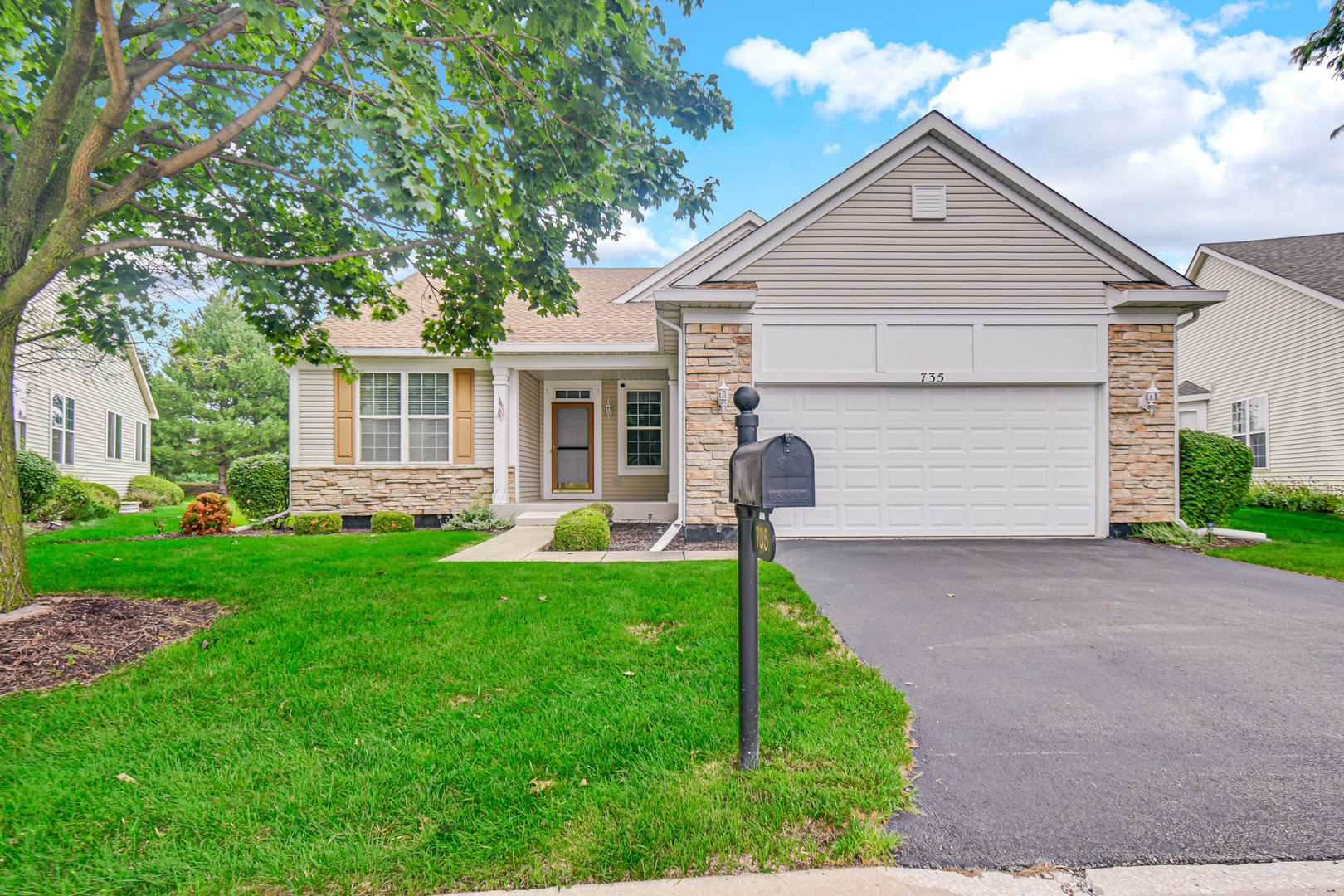 735 Pentwater Road