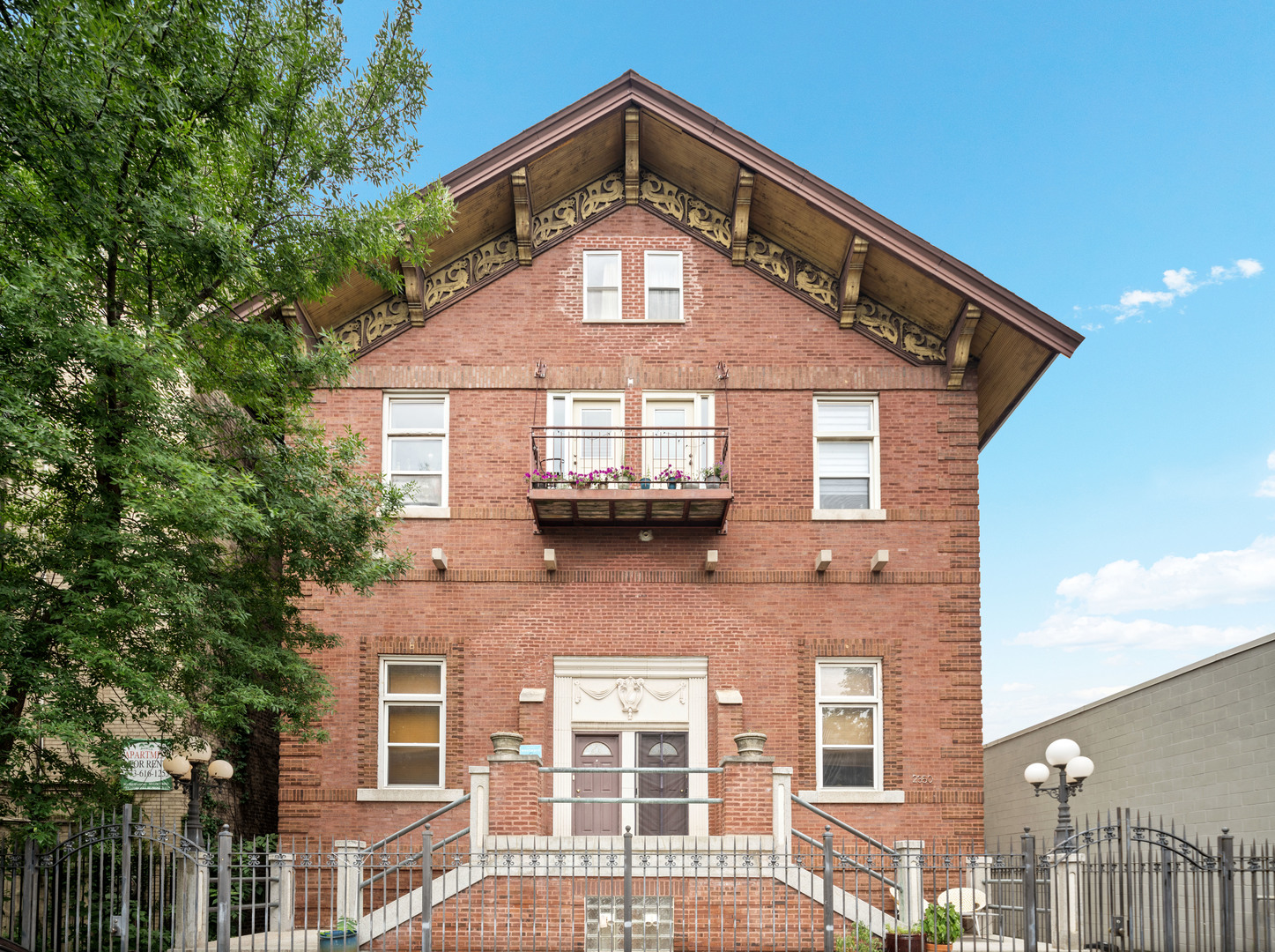 2350 Kedzie Avenue