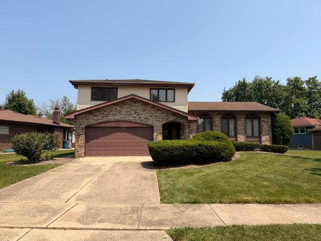 6811 Carpenter Streets