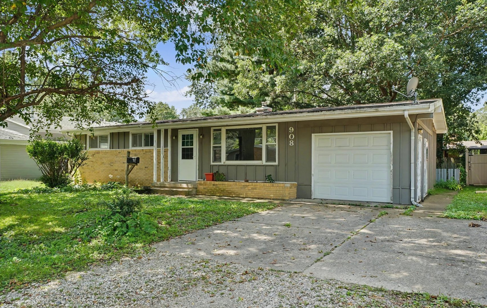 908 Lincoln Drive