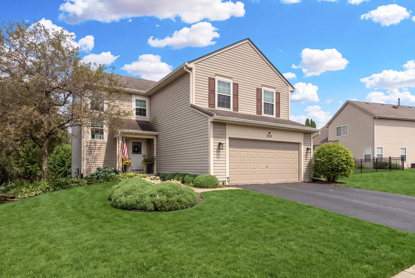 1211 Lancaster Circle