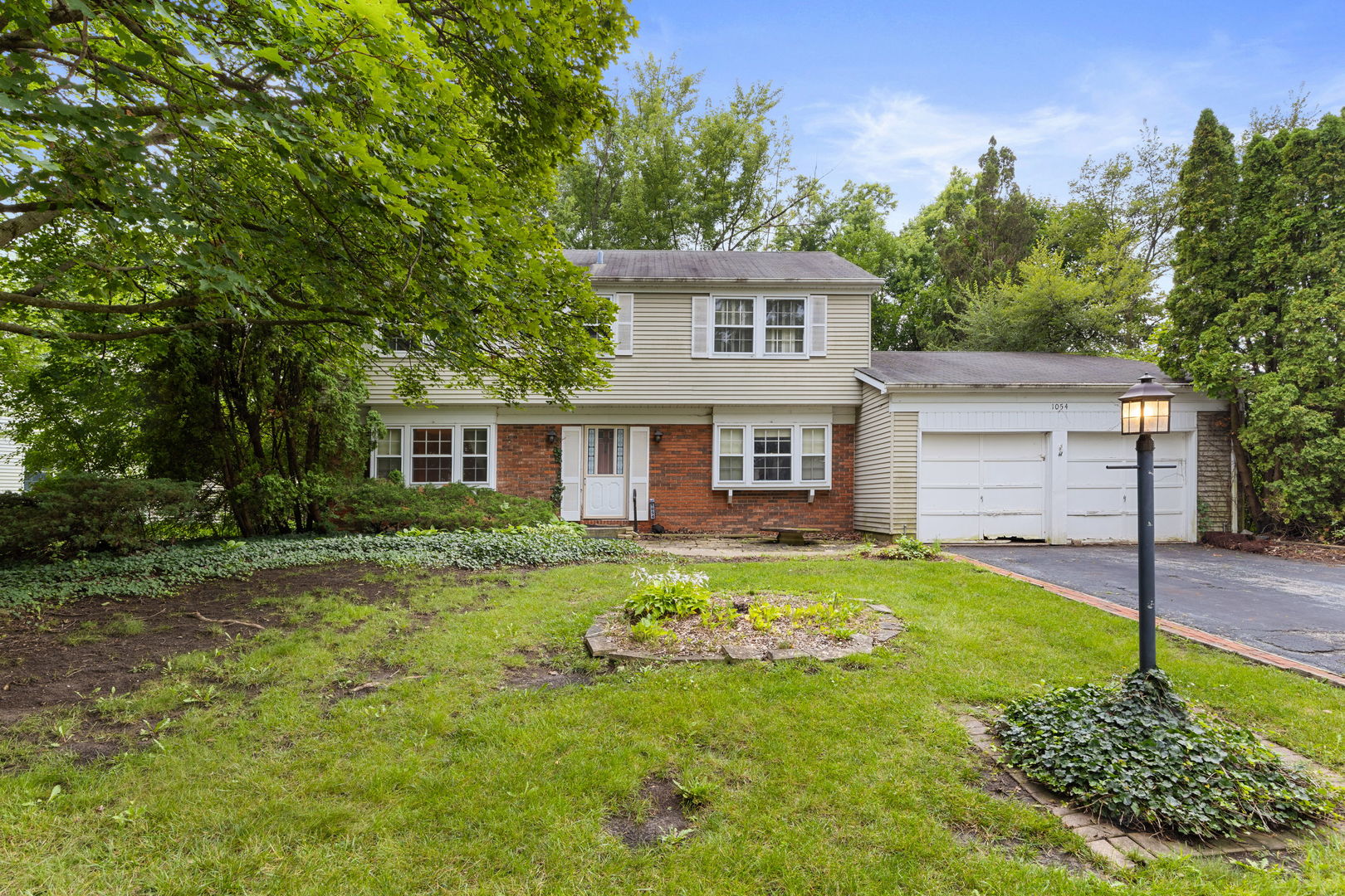 1054 Alden Lane