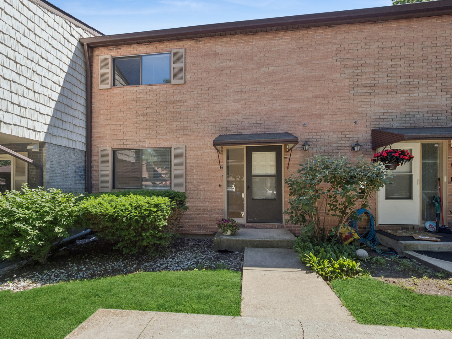 1631 Bow Trail