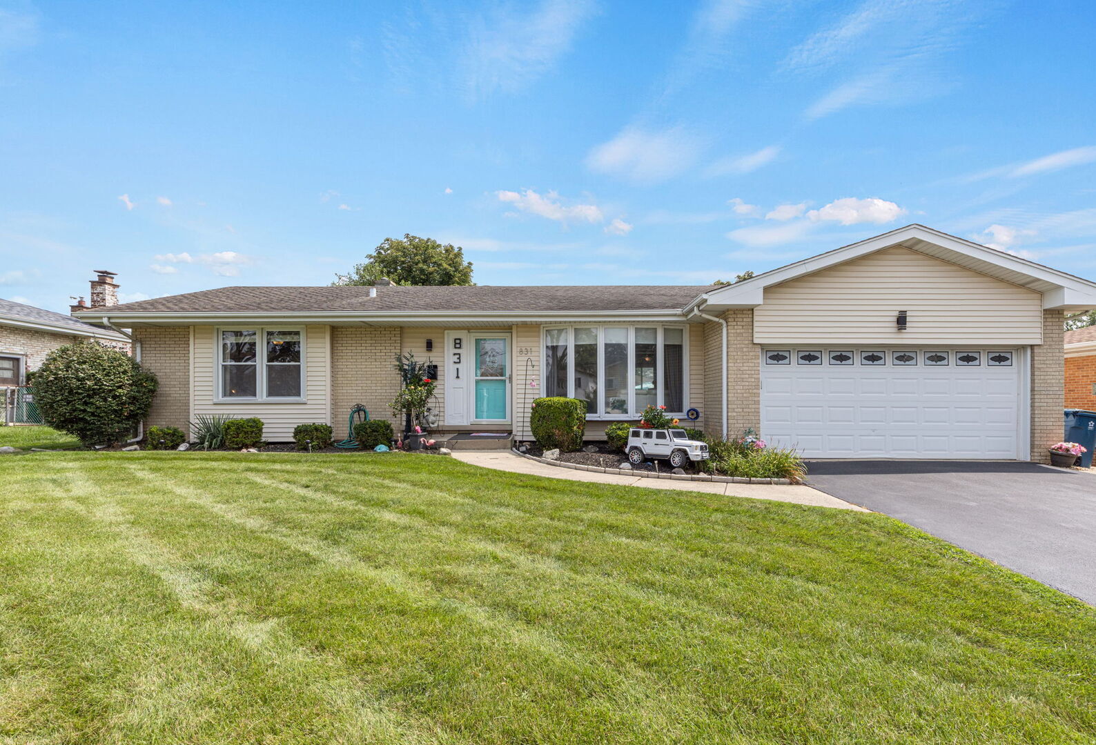 831 Lombard Road